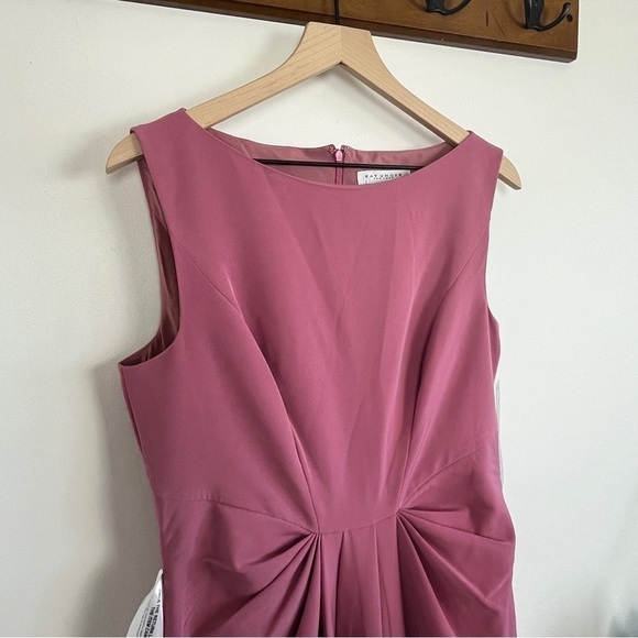 Kay Unger Blush Sleeveless Gown - Picture 3 of 11